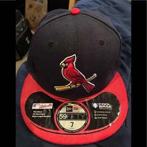 Atlanta Braves fitted cap (Size 7)